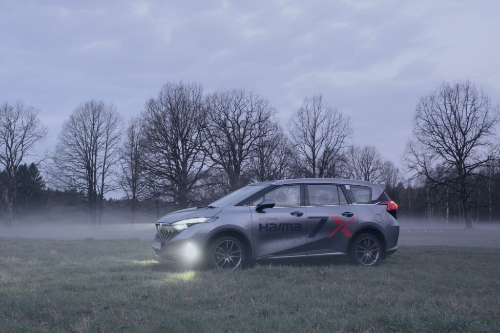 Haima 7X с автоматической парковкой и панорамной крышей