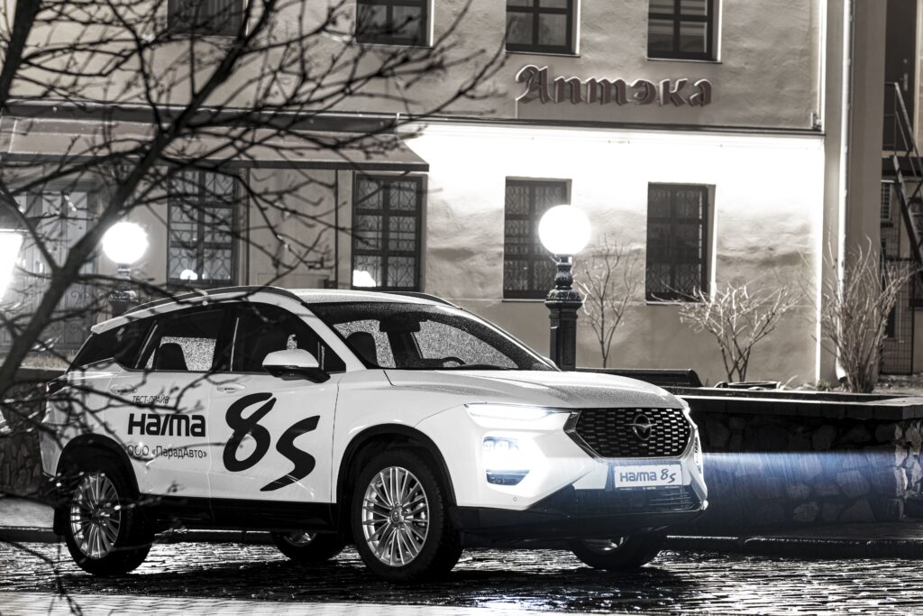 Кроссовер Haima 8S с системой FCW и BSD в Минске